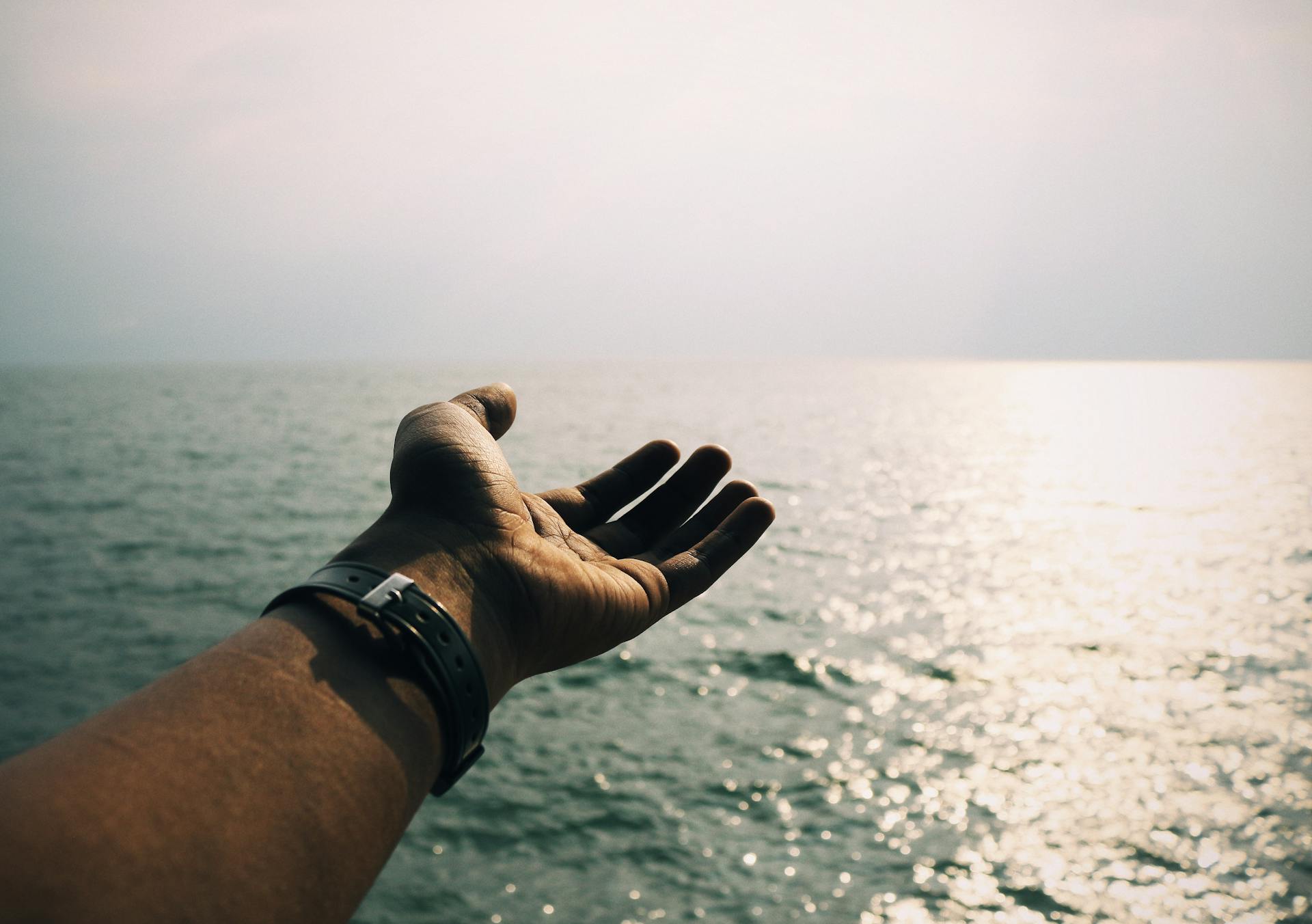 Disfrutando de pasar tiempo en la Palabra de Dios, experimentando bendiciones